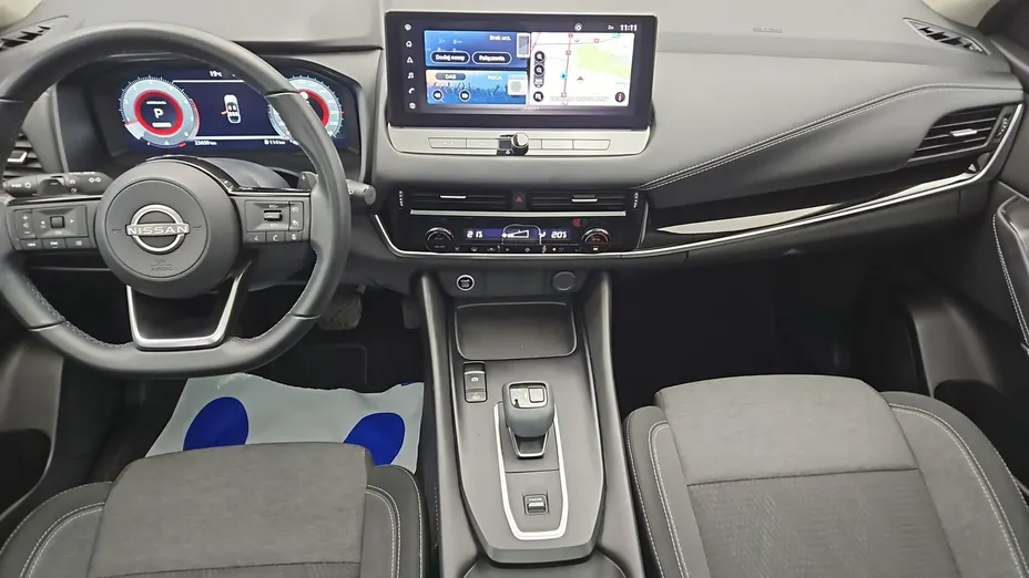NISSAN Qashqai -