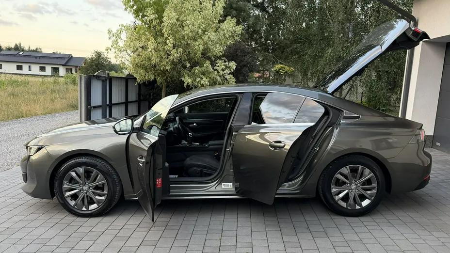 PEUGEOT 508 -