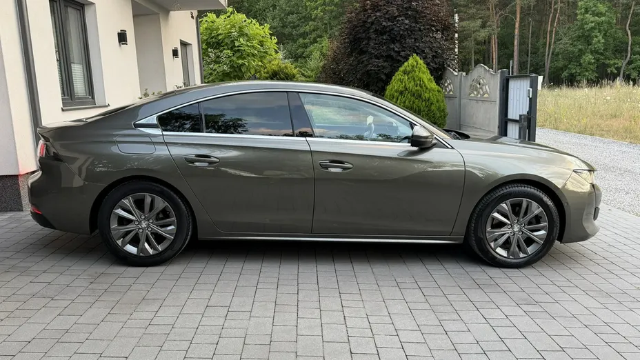 PEUGEOT 508 -