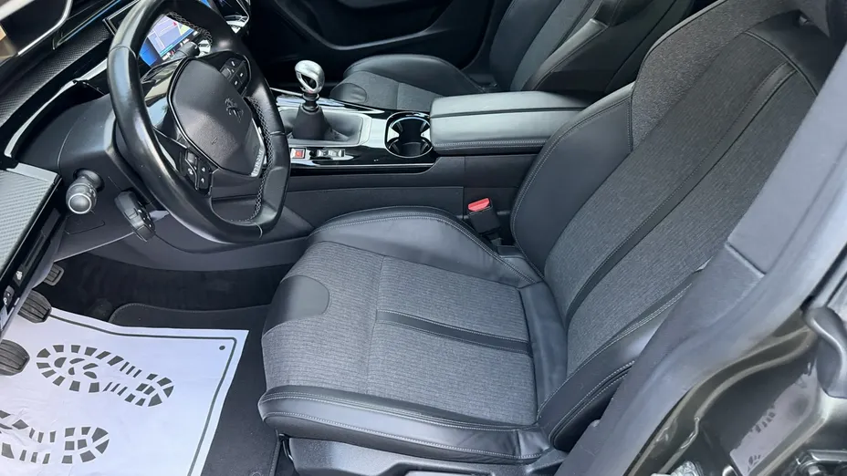 PEUGEOT 508 -