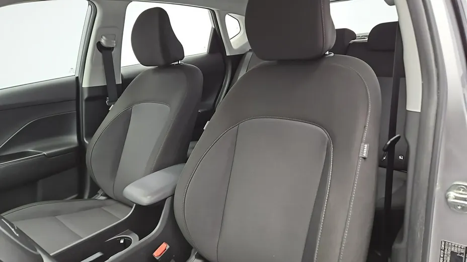 HYUNDAI Kona -