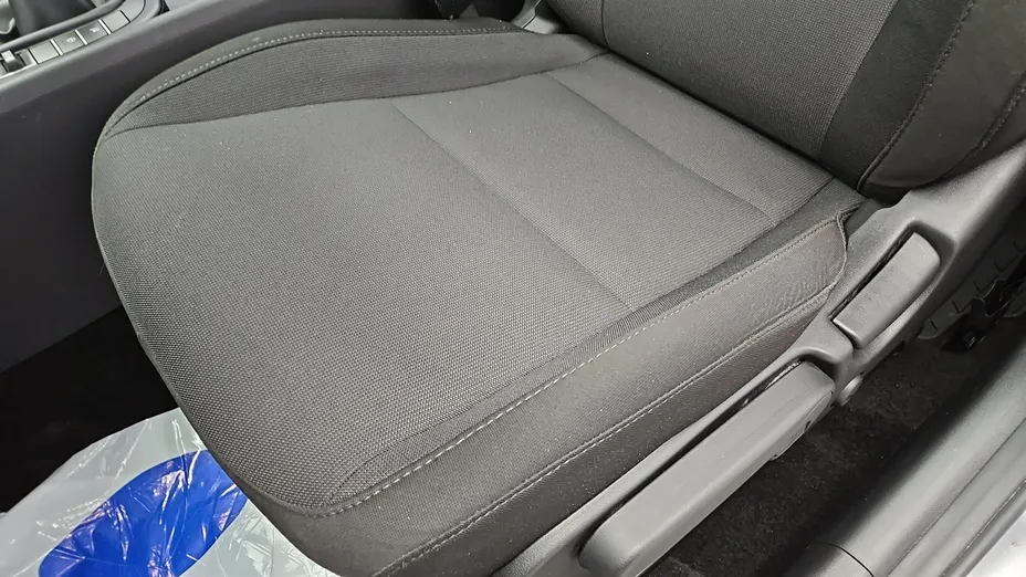 HYUNDAI Kona -