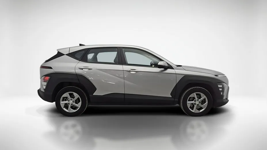 HYUNDAI Kona -