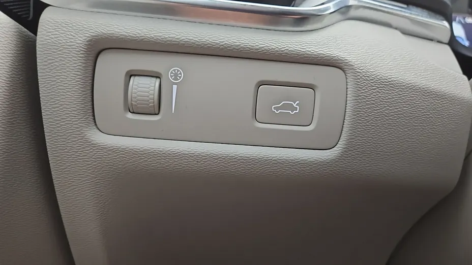 VOLVO S60 -