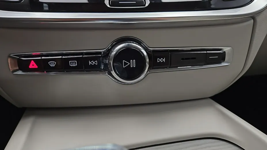 VOLVO S60 -