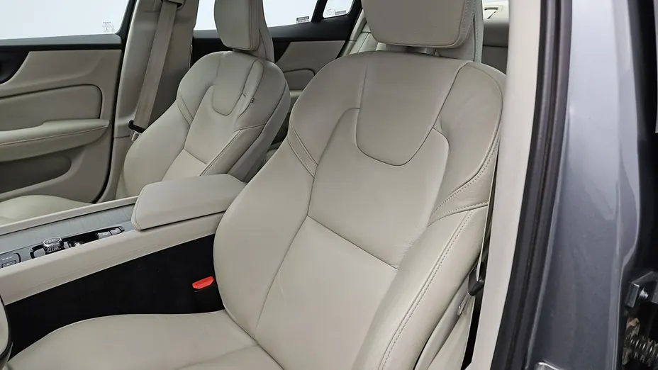 VOLVO S60 -