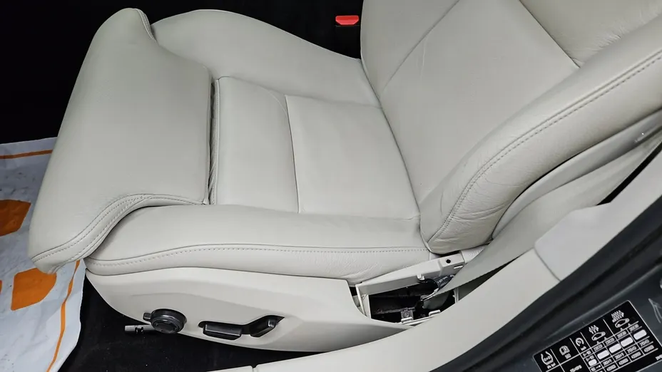 VOLVO S60 -