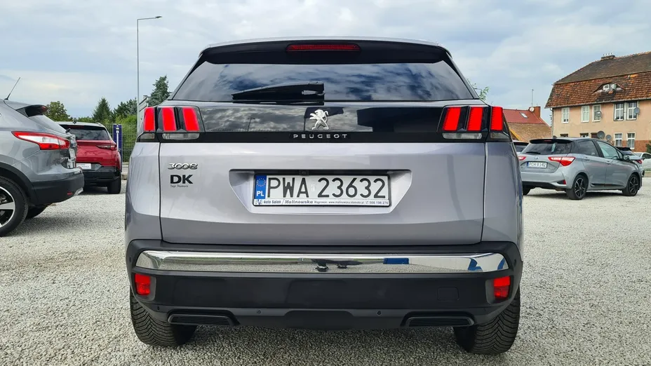 PEUGEOT 3008 -