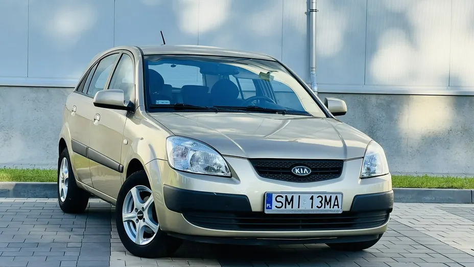 KIA Rio -