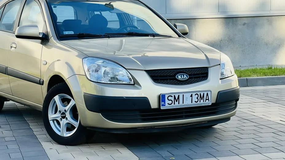KIA Rio -