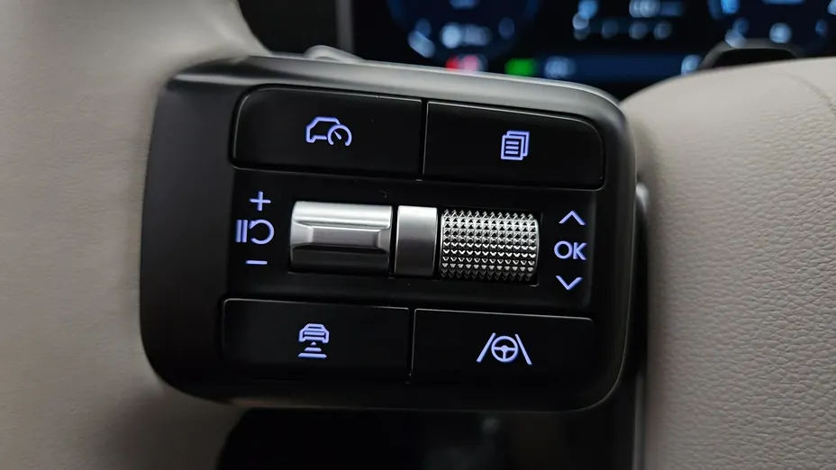 HYUNDAI Santa Fe -