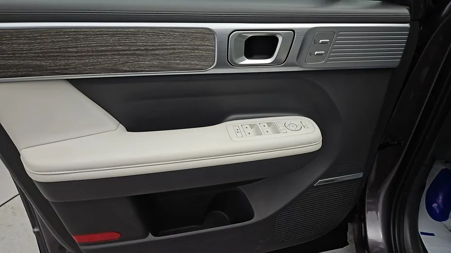 HYUNDAI Santa Fe -