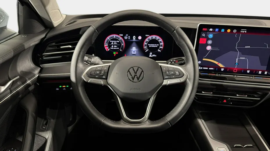 VOLKSWAGEN Passat -