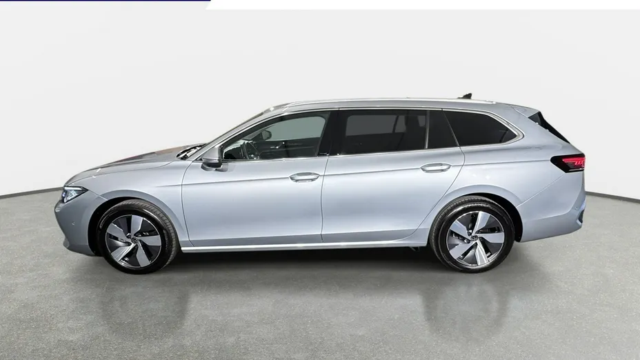 VOLKSWAGEN Passat -