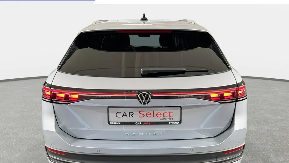 VOLKSWAGEN Passat -