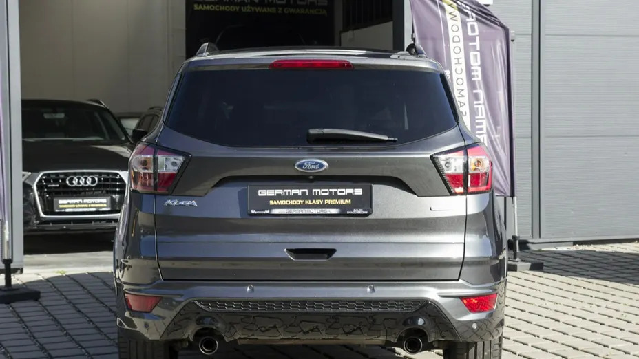 FORD Kuga -