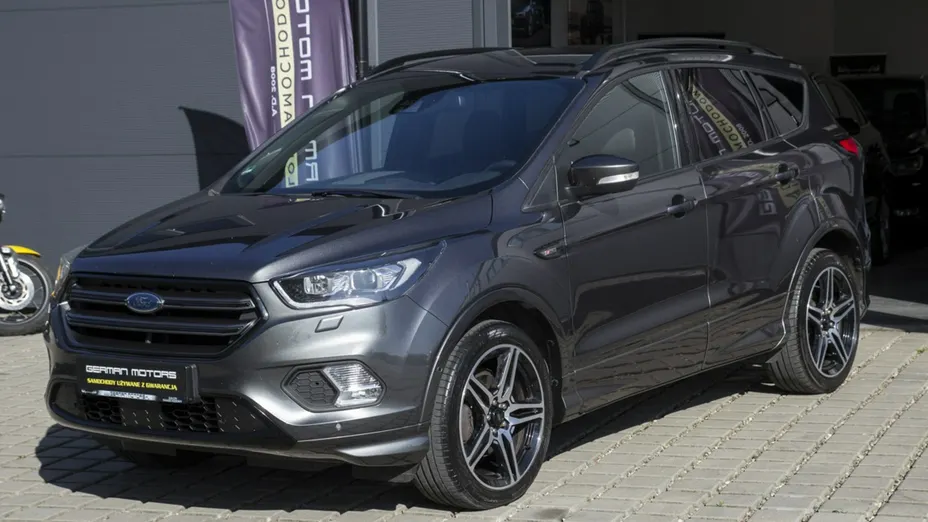 FORD Kuga -
