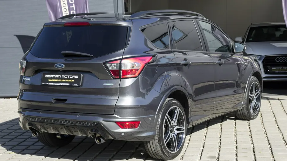 FORD Kuga -