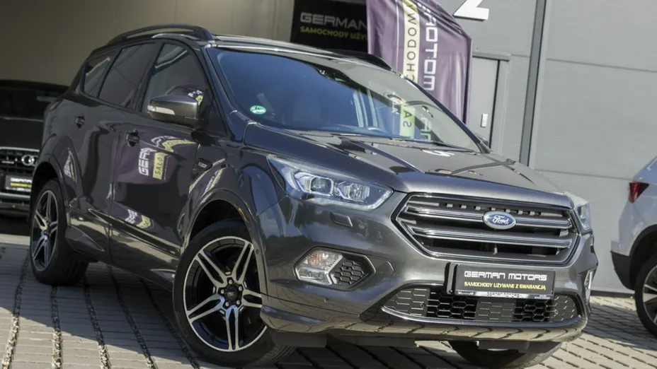 FORD Kuga -
