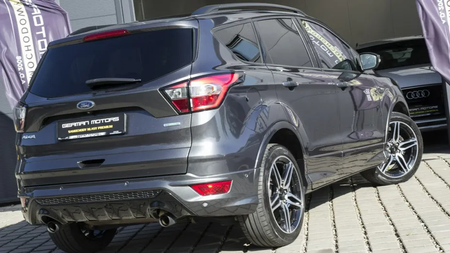 FORD Kuga -
