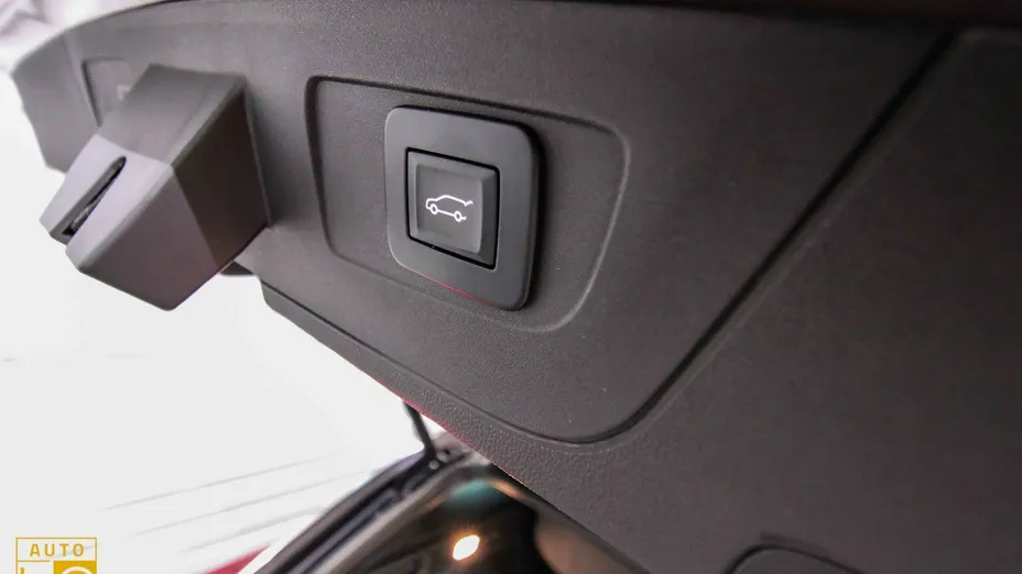 OPEL Insignia -