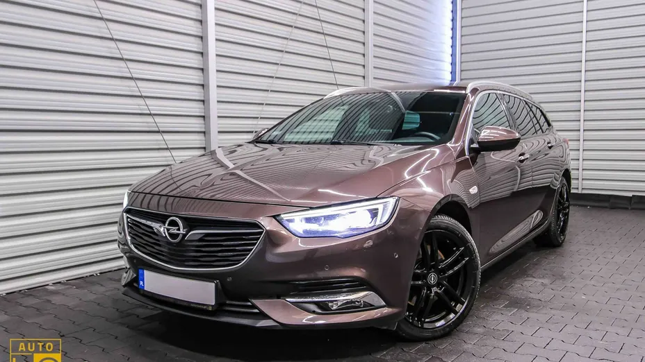 OPEL Insignia -