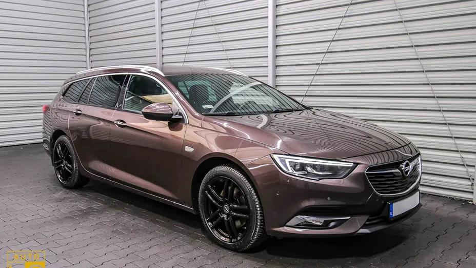 OPEL Insignia -