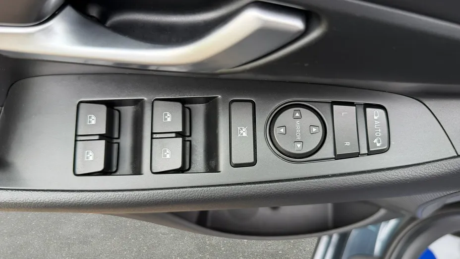 HYUNDAI i30 -