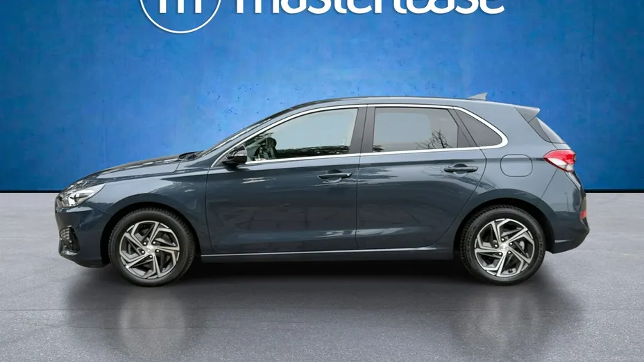 HYUNDAI i30 -