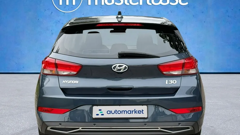 HYUNDAI i30 -