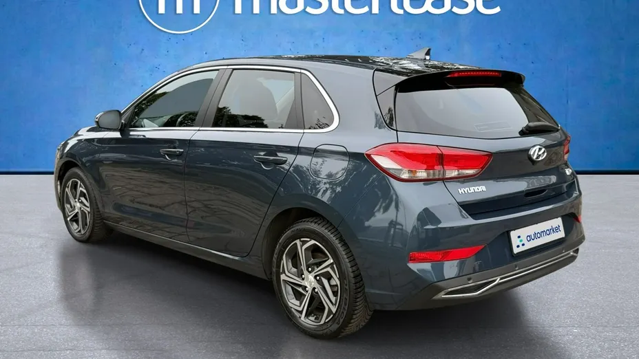 HYUNDAI i30 -