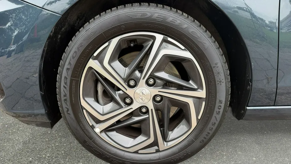 HYUNDAI i30 -