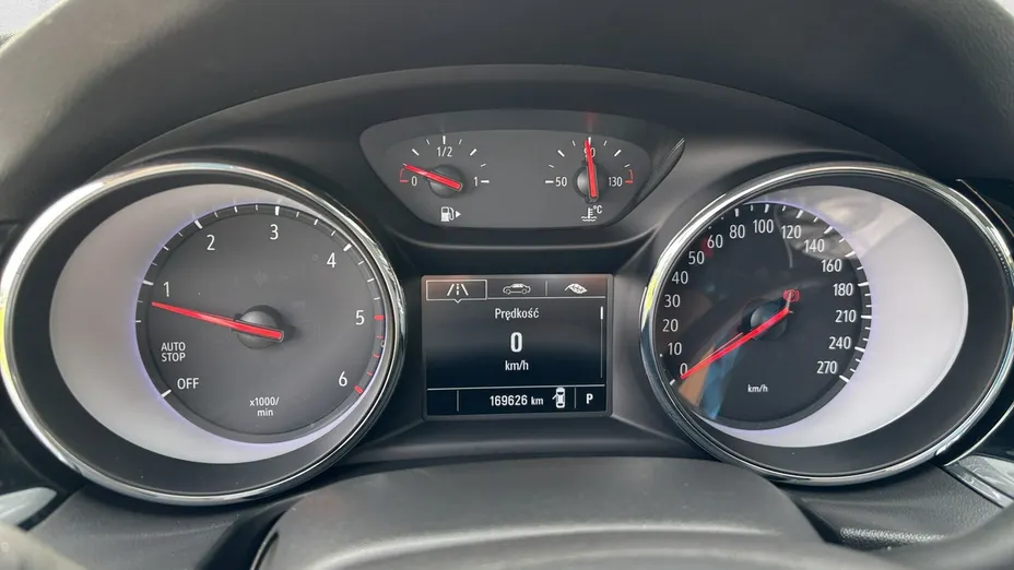 OPEL Insignia -