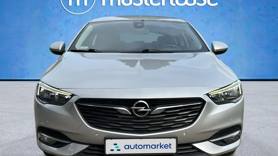 OPEL Insignia -