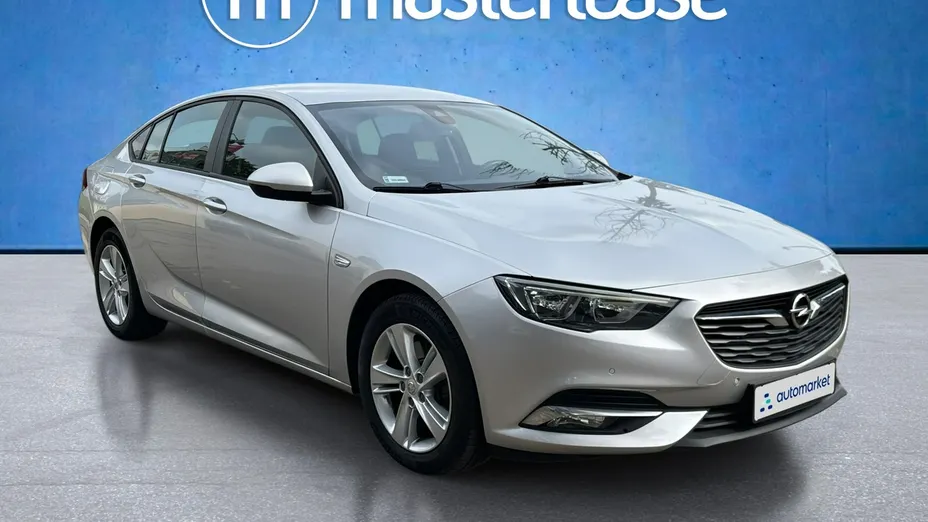 OPEL Insignia -