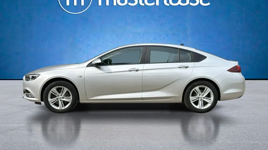 OPEL Insignia -
