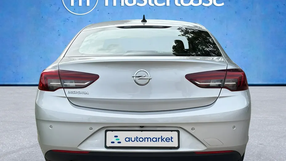 OPEL Insignia -