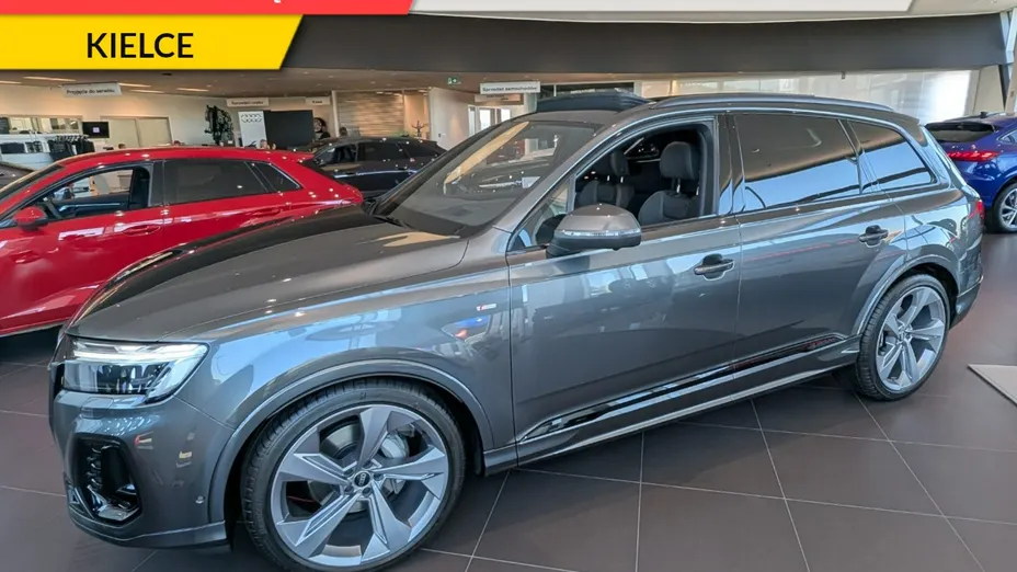 AUDI Q7 -