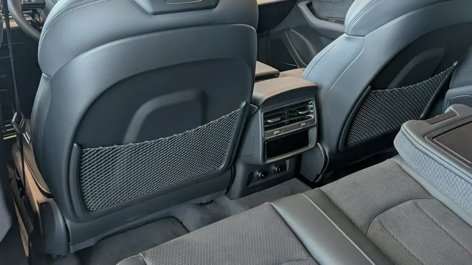 AUDI Q7 -