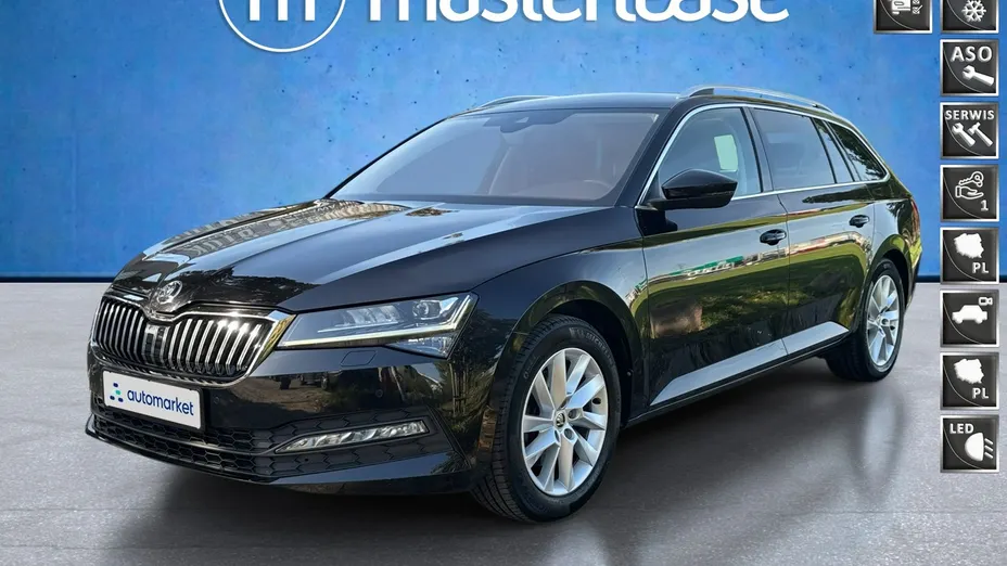 SKODA Superb -