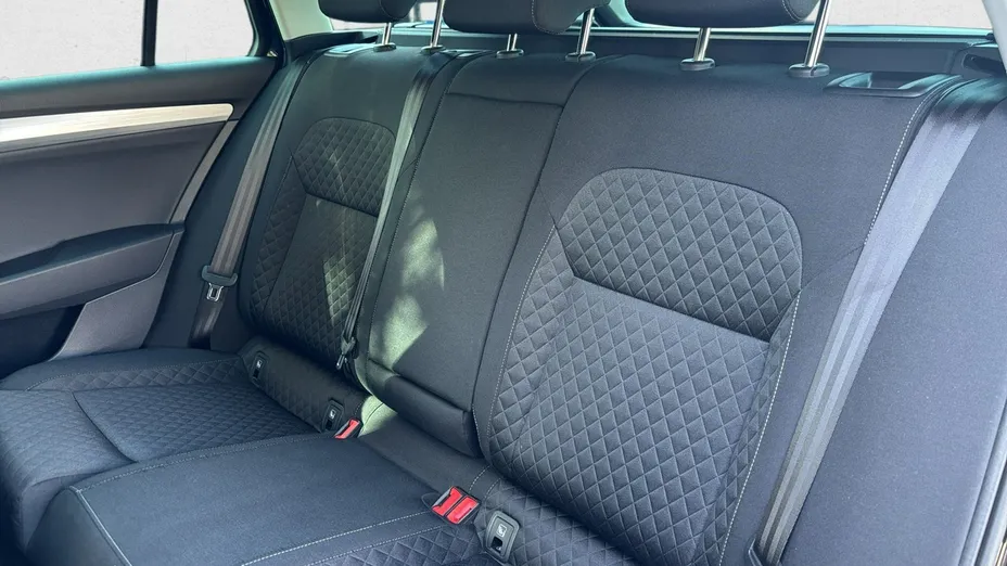 SKODA Superb -