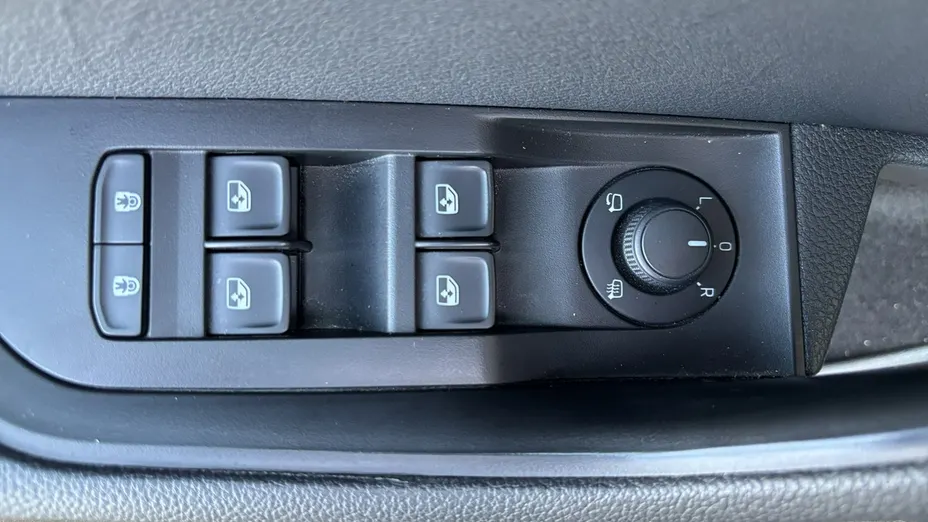 SKODA Superb -