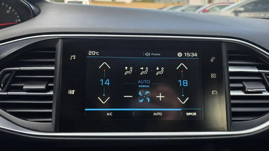 PEUGEOT 308 -