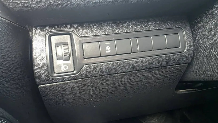 PEUGEOT 308 -