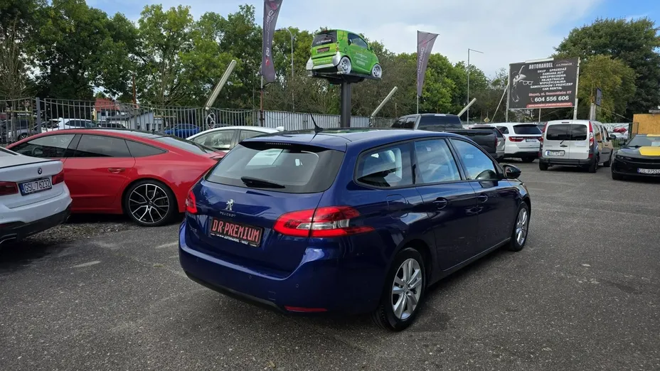 PEUGEOT 308 -