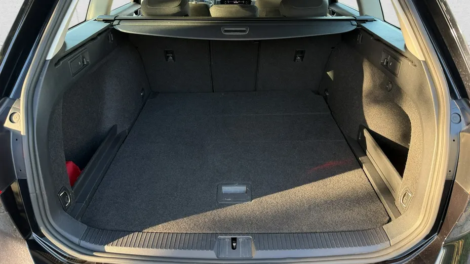 VOLKSWAGEN Passat -