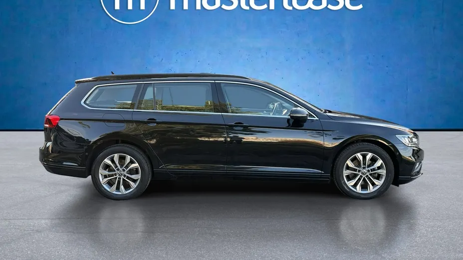 VOLKSWAGEN Passat -