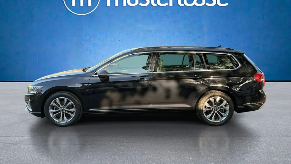 VOLKSWAGEN Passat -