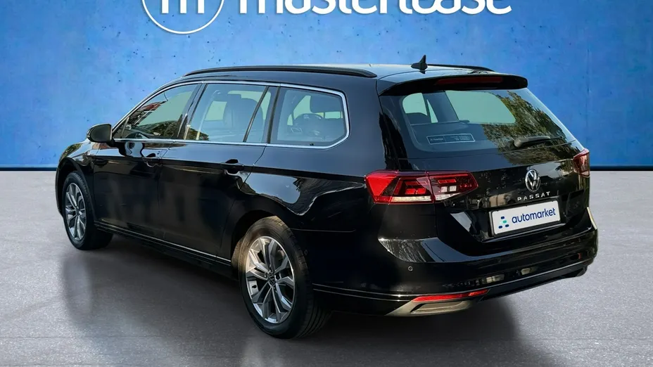 VOLKSWAGEN Passat -