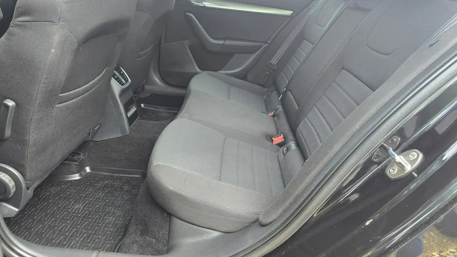 SKODA Octavia -